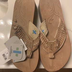 Ladies BNWT Sandals/ Size 7